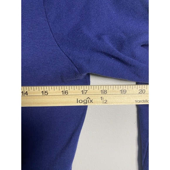 Vineyard Vines Women's Medium Staple Classic Comfort Blue Shirt Boatneck. EUC - Picture 4 of 6